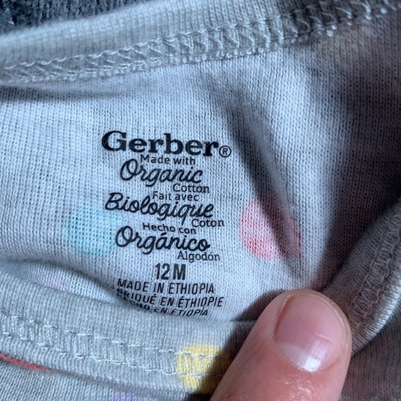 Gerber organic onesies - Picture 6 of 7